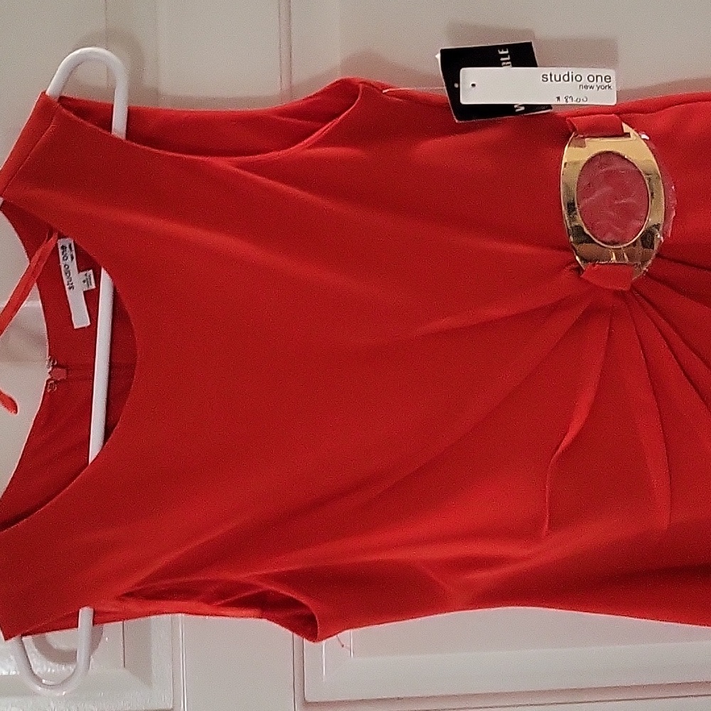 Dress - Picture 2 of 5